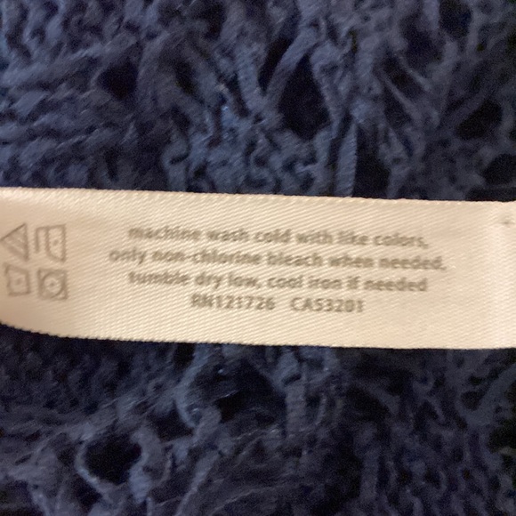 AéRopostale Navy Blue lightweight, crocheted sweater - Picture 6 of 6